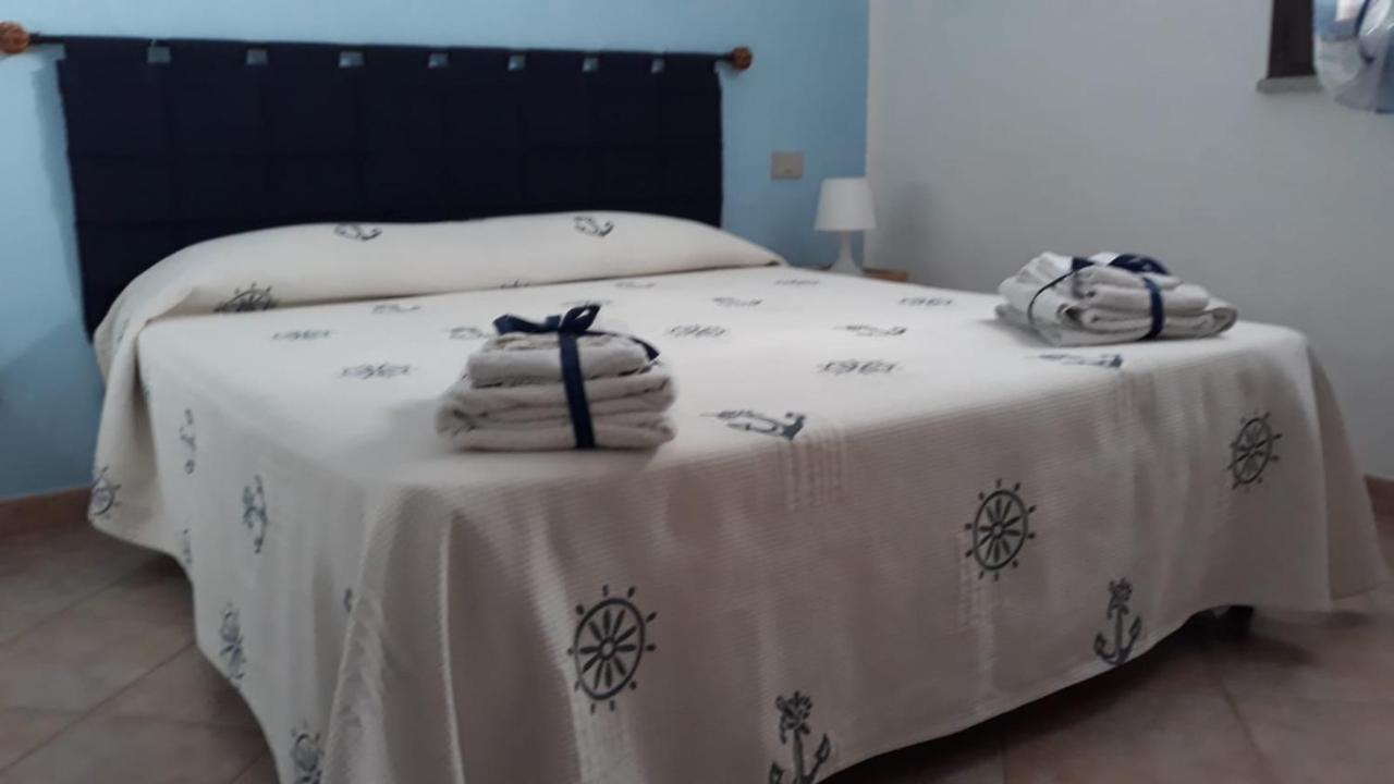 Appartamento Vista Mare Calasetta Buitenkant foto